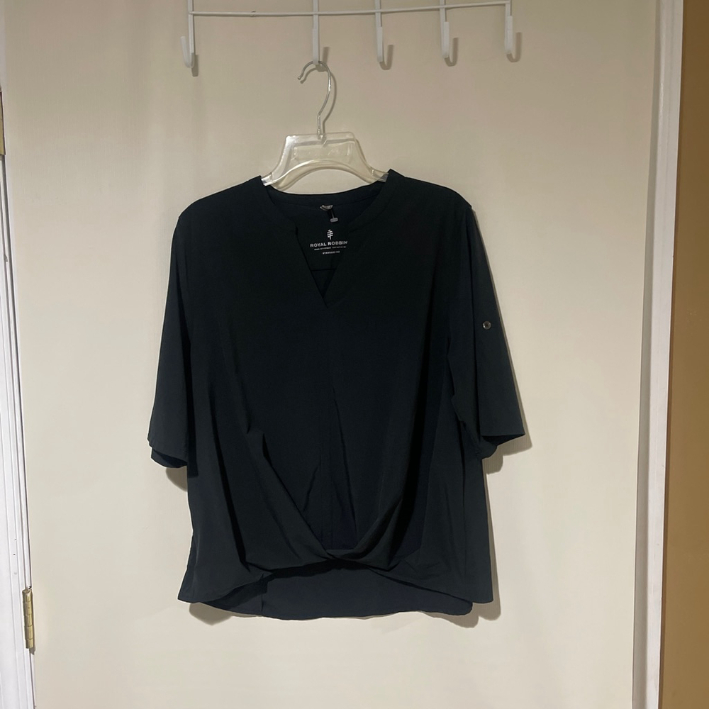 NWOT Women's Royal Robbins Black L Short Sleeve V-Neck Roll-Tab Top